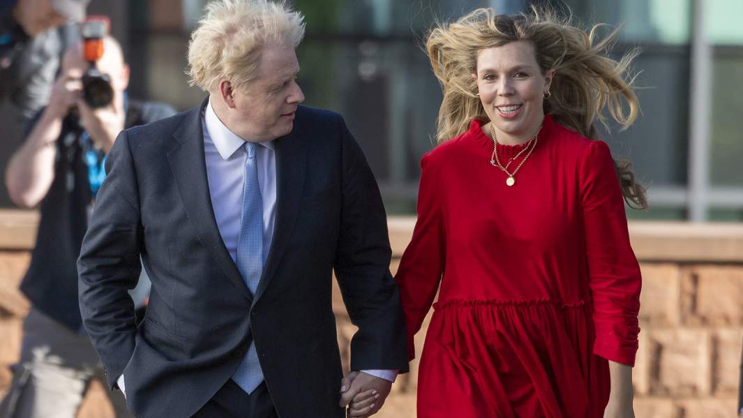 Премьер и семеро ребят: многодетность в верхах и отрихтованные звери