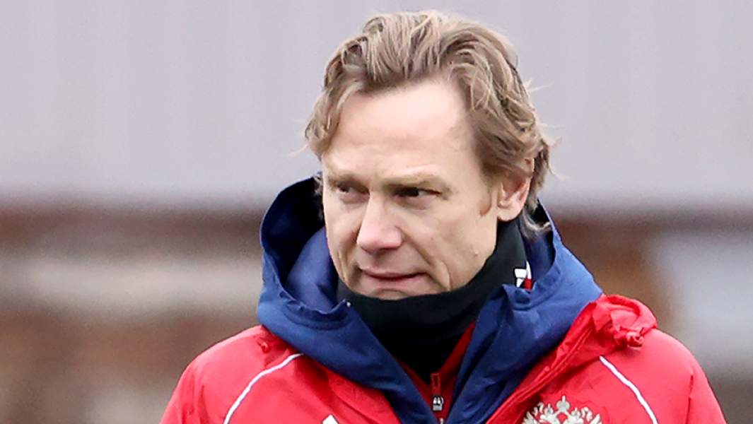 Главный тренер сборной России по футболу Валерий Карпин