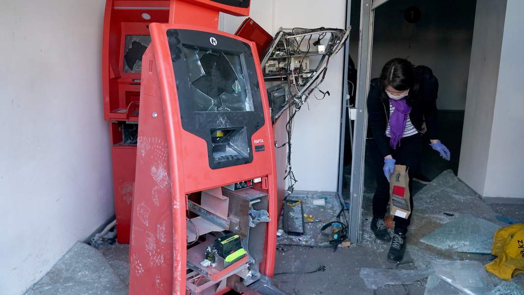 банкомат казахстан