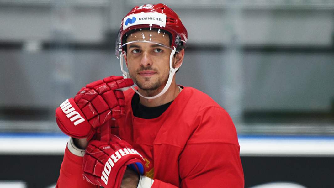 Артем Анисимов