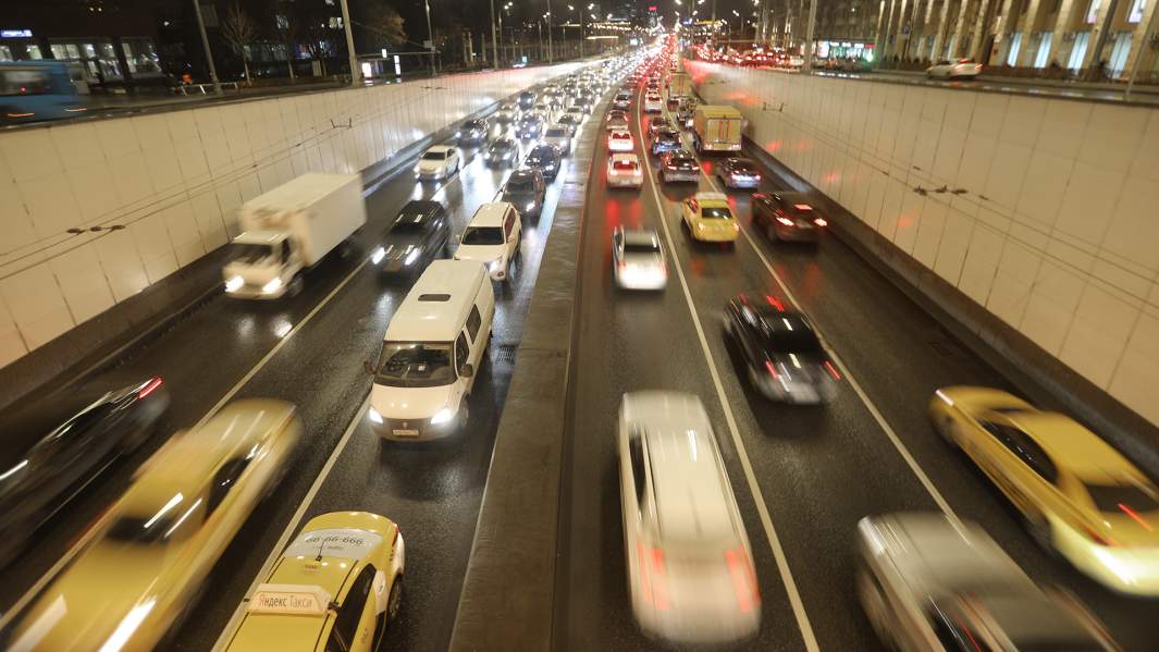 пробка автомобили