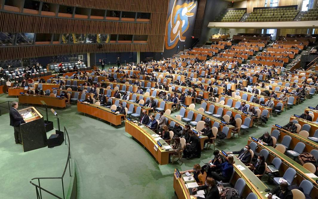 Посол Украины в ООН Сергей Кислица выступает на 11-й чрезвычайной специальной сессии Генеральной Ассамблеи ООН, Нью-Йорк, США
