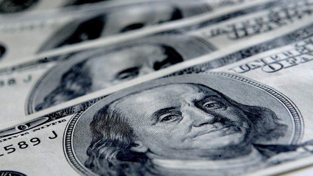 деньги доллары