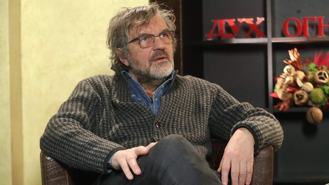 Эмир Кустурица во время интервью «Известиям»