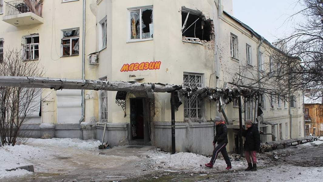 Магазин, пострадавший в результате обстрела