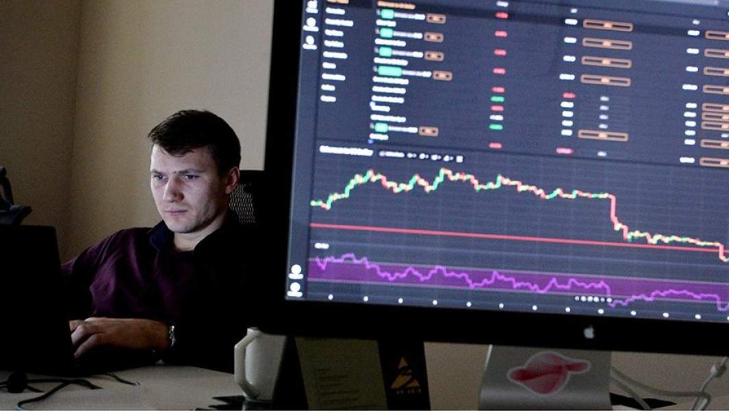 Сотрудник биржи криптовалют