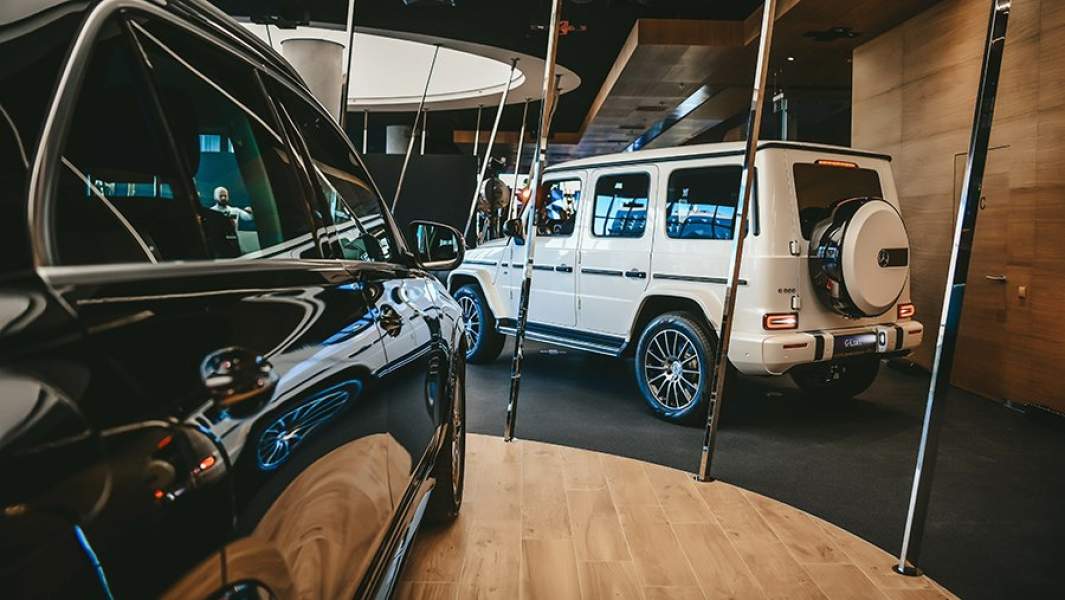 Дилерский центр Mercedes-Benz