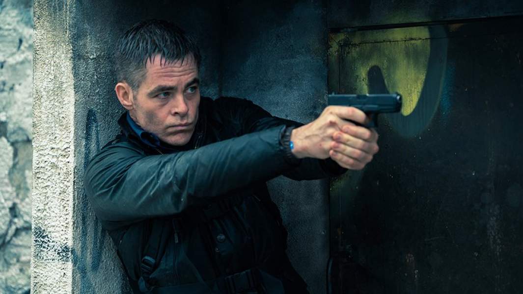 Кадр из фильма «Наемник»