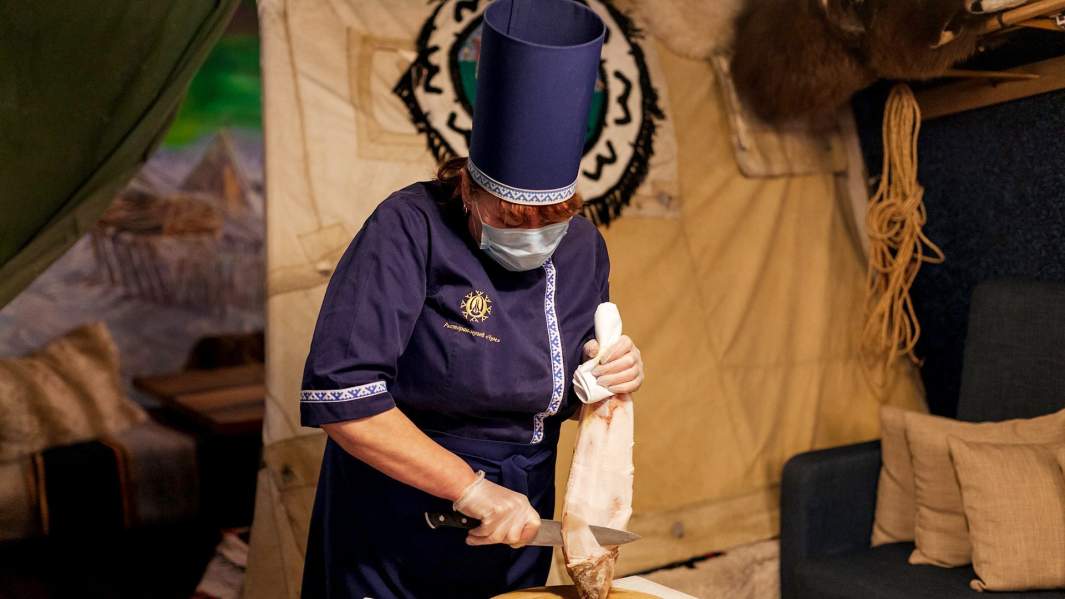 Ресторан-музей _Чум_, строганина