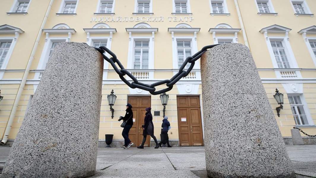 здание михайловского театра