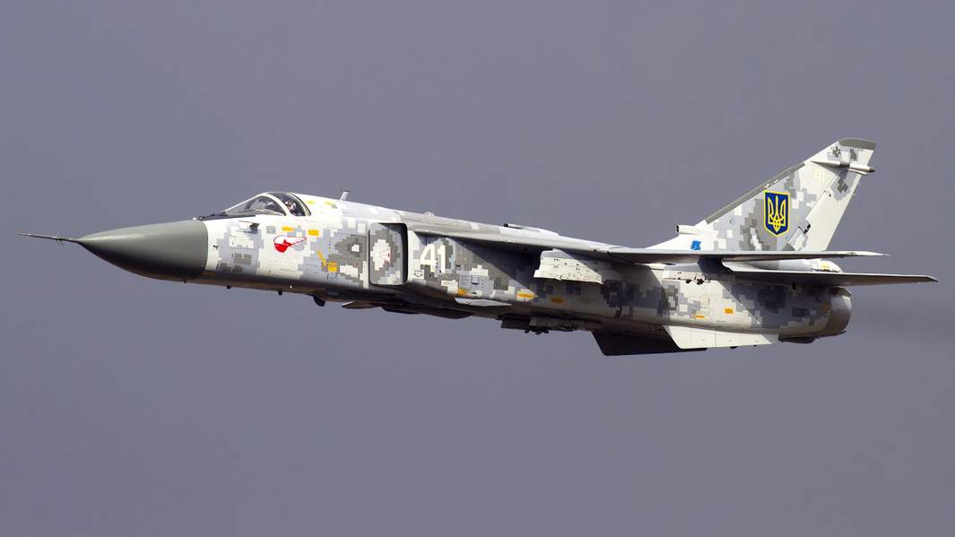 Бомбардировщик Су-24