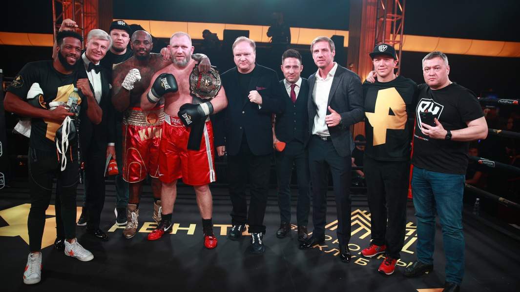 Бой Харитонов-Скотт