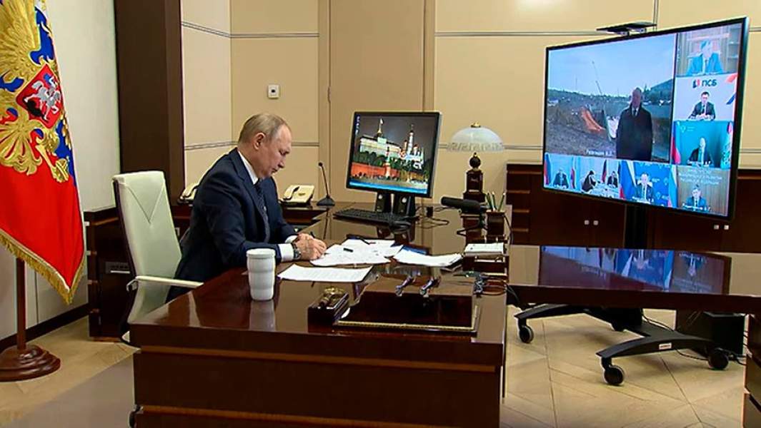 Совещание по вопросам социально-экономического развития Крыма и Севастополя