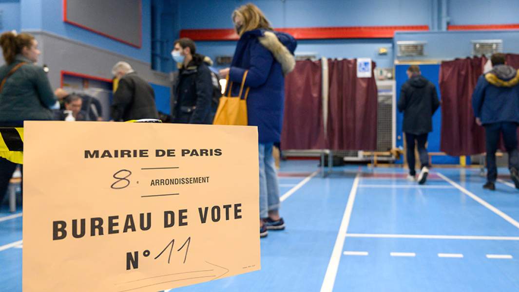 Избирательный участок в Париже