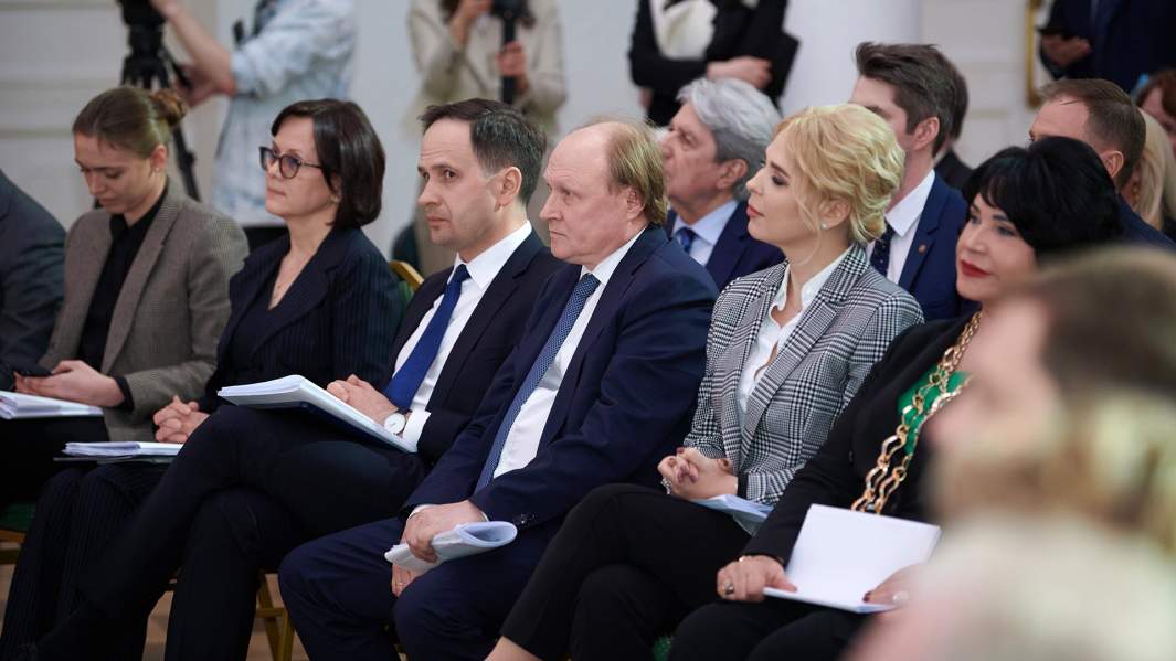 Владимир Толстой, Пелагея и Надежда Бабкина 