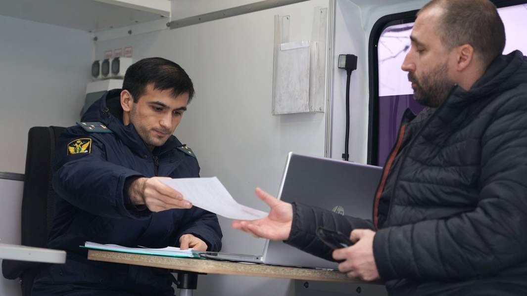 Совместный рейд Федеральной службы судебных приставов (ФССП) и ГИБДД по выявлению водителей-должников