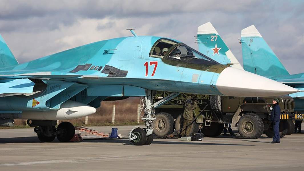 Истребитель-бомбардировщик Су-34