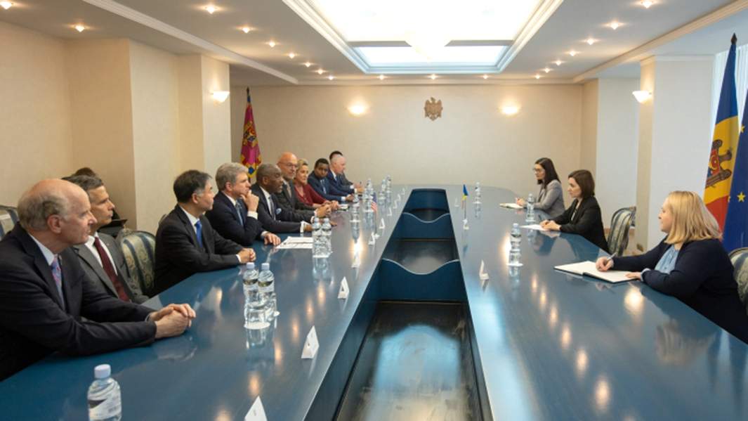 Президент Молдавии Майя Санду во время встречи с делегацией Конгресса США