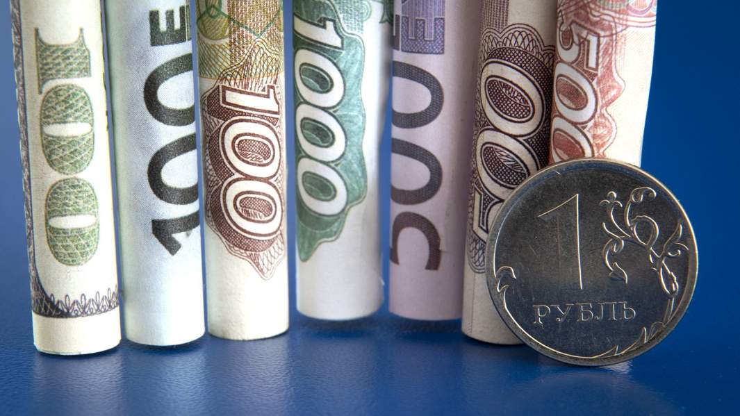 Виды валют: евро, рубль, доллар