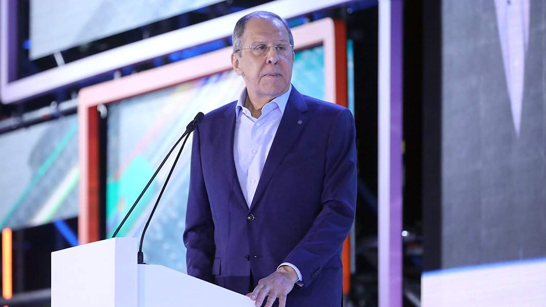 Министр иностранных дел России Сергей Лавров выступает с лекцией «Многополярный мир. Россия на новом витке мировой истории» на федеральном просветительском марафоне «Новые горизонты»