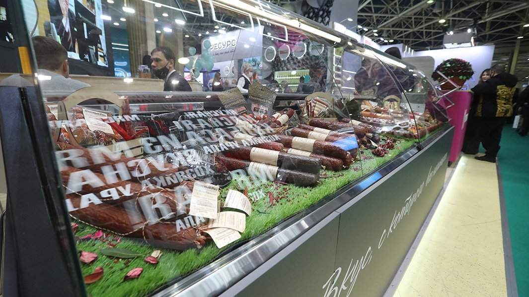 Мясной отдел в супермаркете