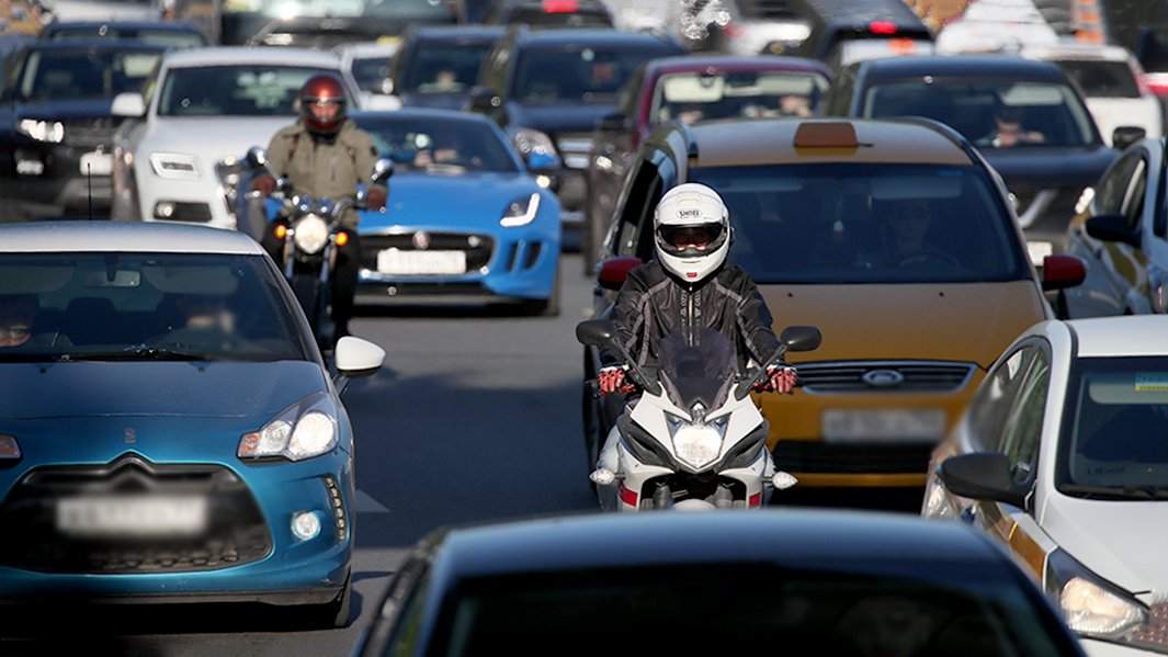 пробка автомобили