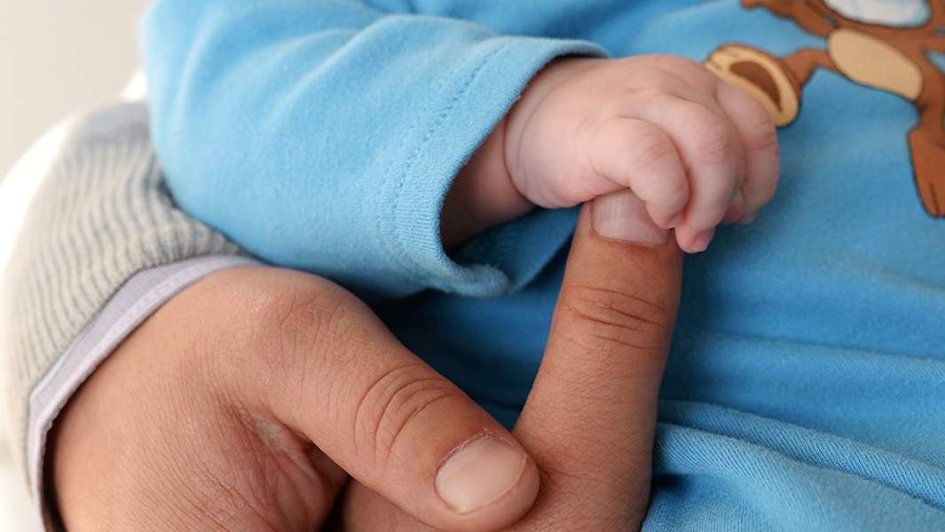 Кандидаты в приемные родители знакомятся с воспитанником одного из детских домов