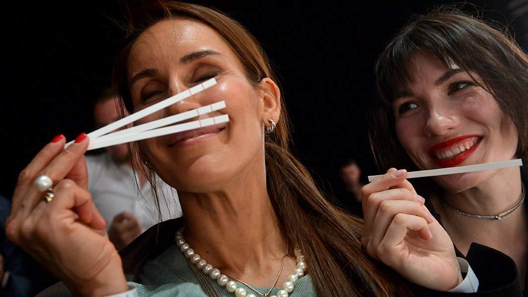 парфюм тест девушка