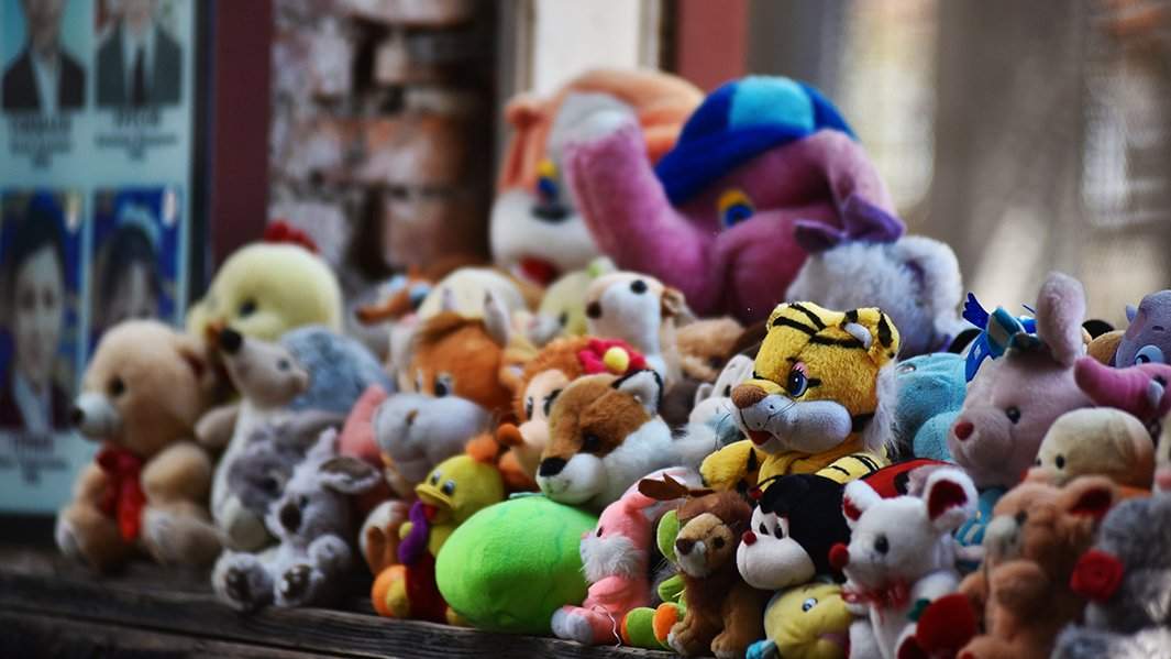 Мемориал на месте спортзала школы № 1 в Беслане