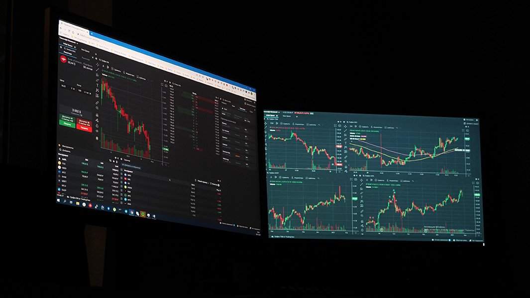 Графики на мониторе