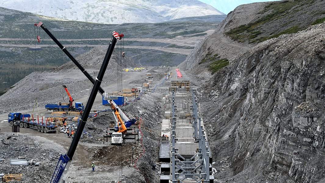 Строительство горно-металлургического комбината на Удоканском месторождении в Забайкальском крае.