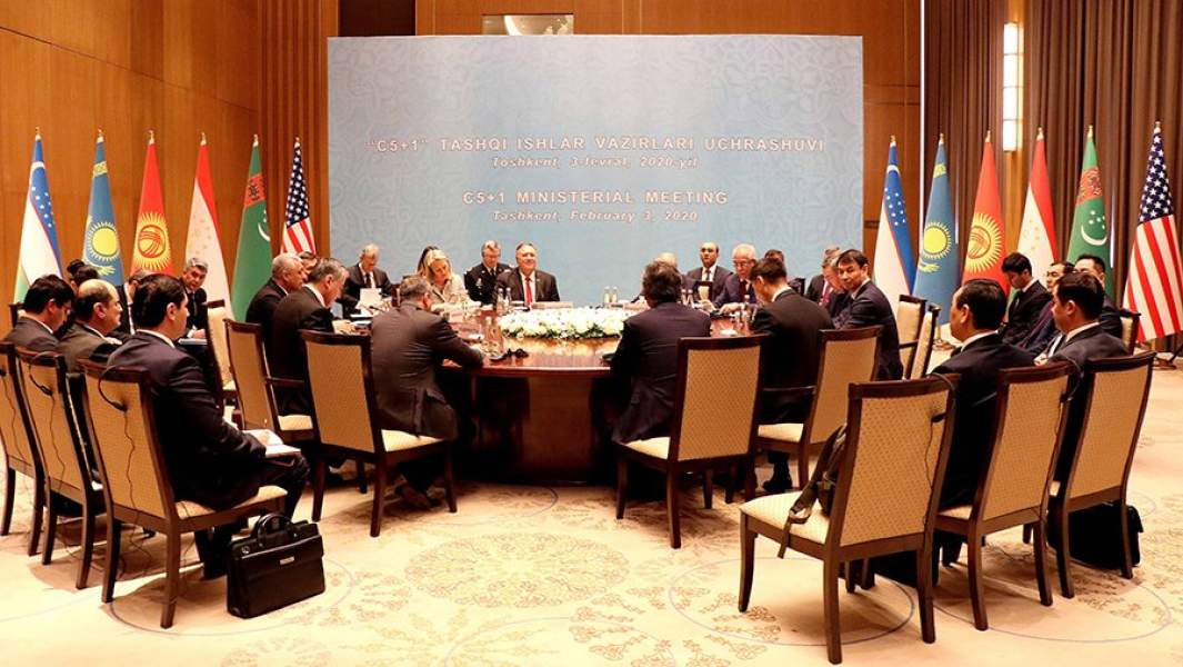 Государственный секретарь США Майк Помпео и министры иностранных дел пяти стран Центральной Азии встречаются в Ташкенте