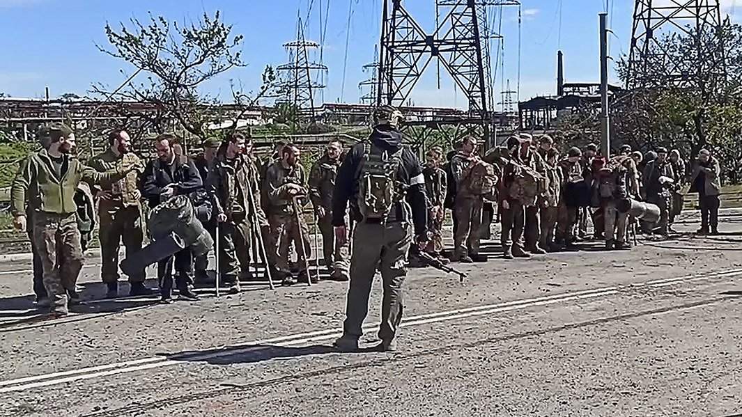 Украинские военные, сдавшиеся в плен 