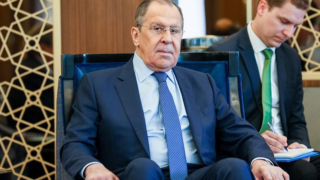 Министр иностранных дел РФ Сергей Лавров во время встречи с премьер-министром, наследным принцем Бахрейна Сальманом бен Хамадом бен Иса Аль Халифой во дворце Гудейбия