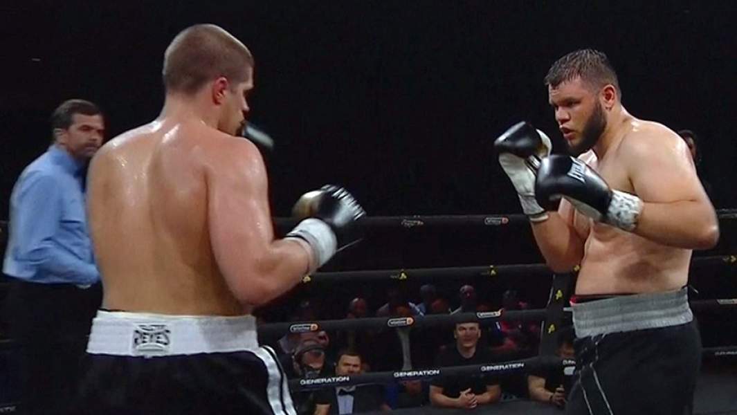 Бой Михаила Мохнаткина и Ислама Каримова