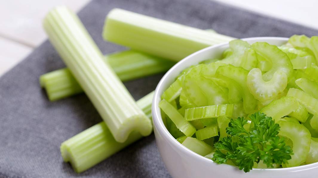 сельдерей овощи