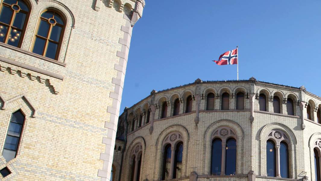  норвегия парламент