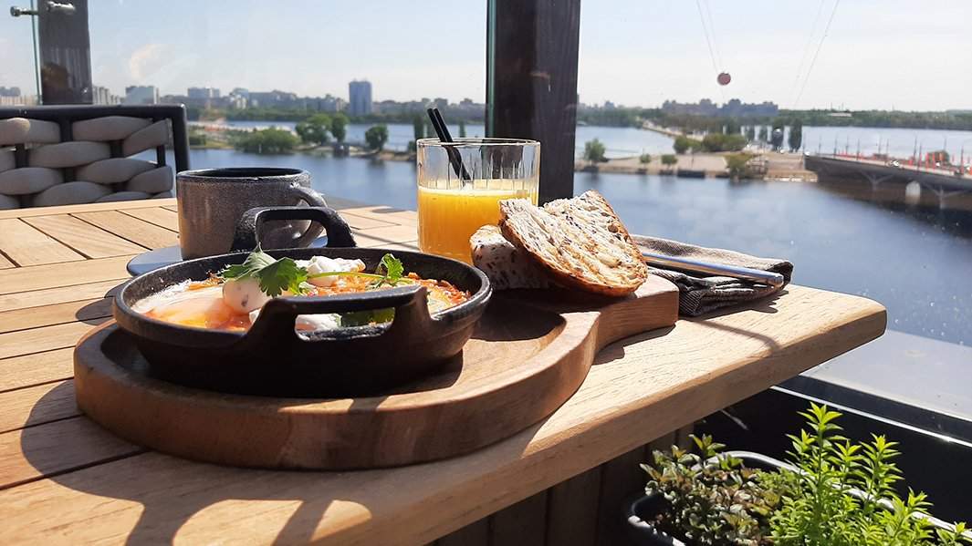 Завтрак в «1586»