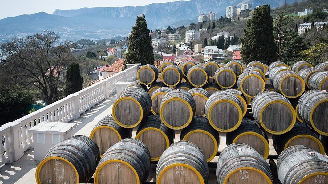 Дубовые бочки