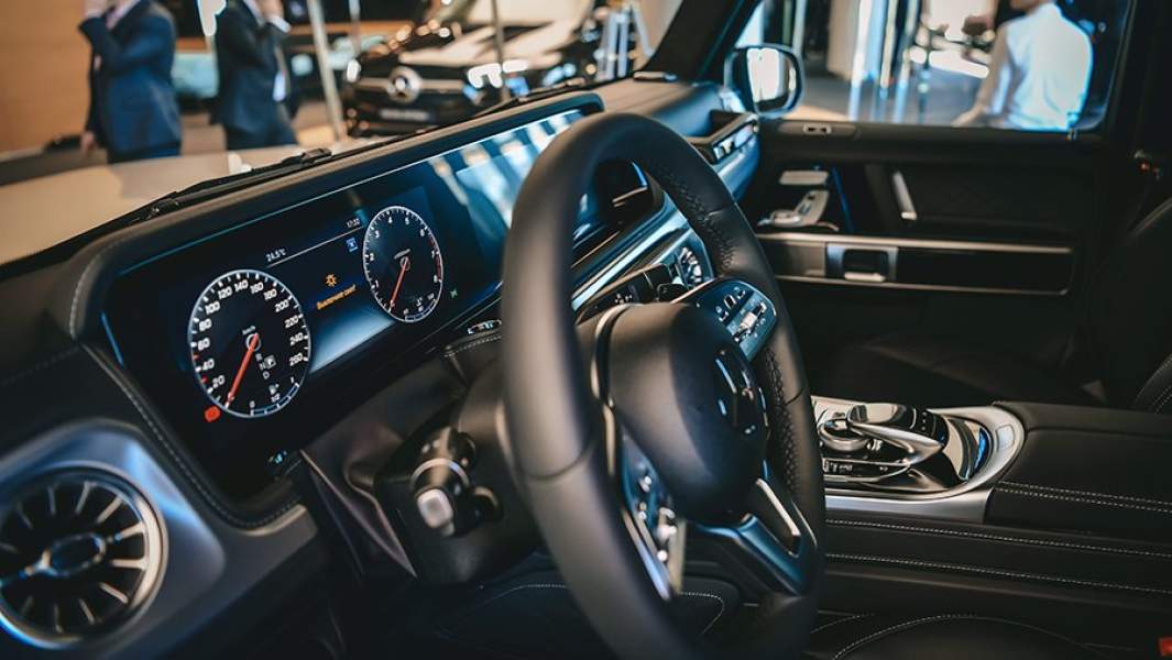 автомобиль 