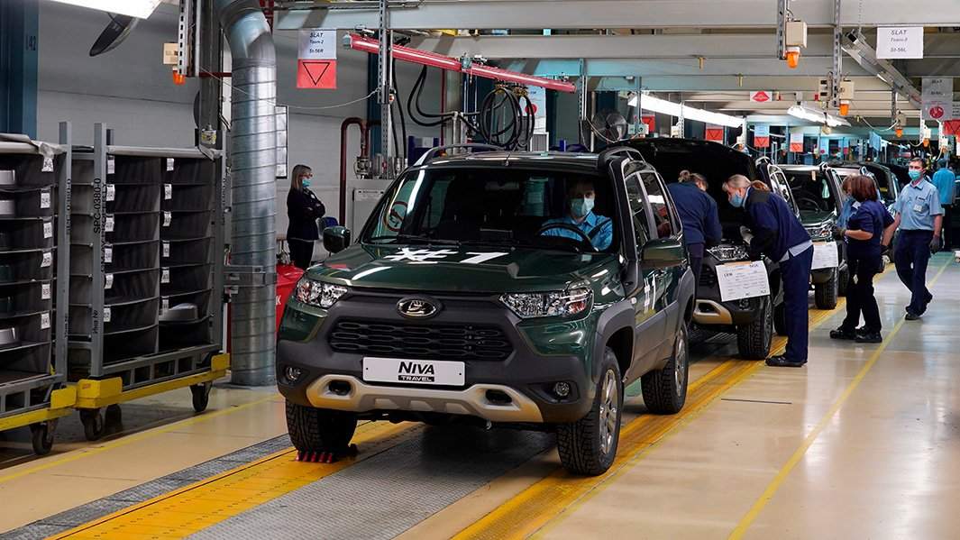  Автомобили модели Niva Travel