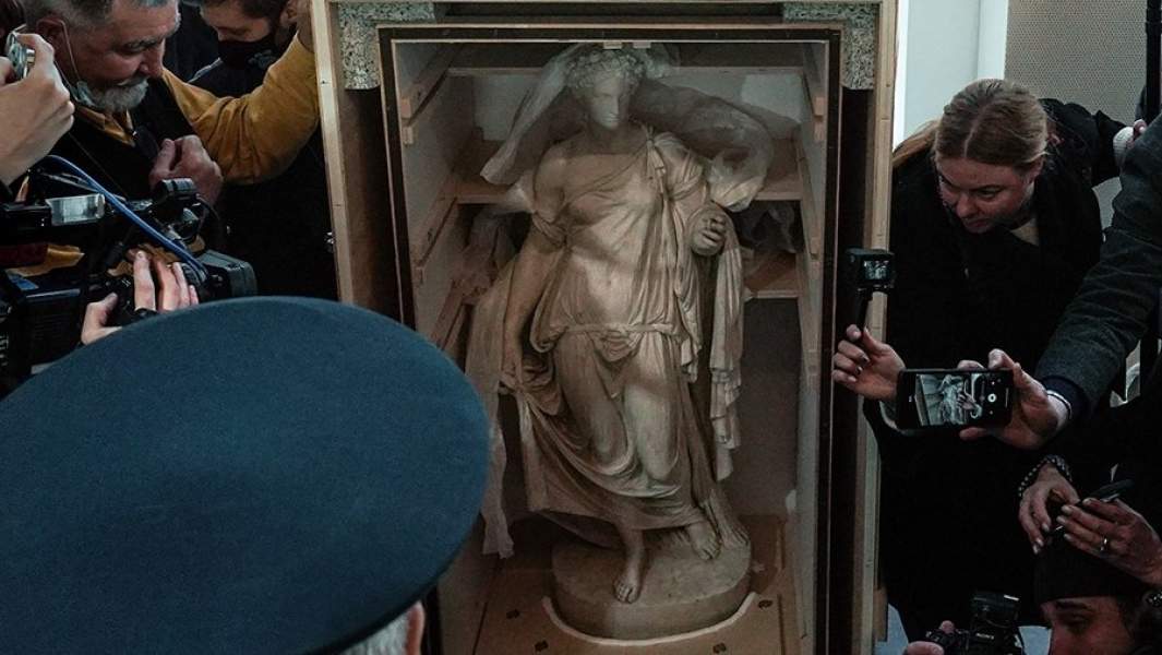 Статуя Богини Флоры работы Карло Альбачини (Италия, вторая половина 1760-х гг.), принимавшая участие в выставке «Гран Тур. Мечта об Италии от Венеции до Помпей», в Государственном Эрмитаже в Санкт-Петербурге