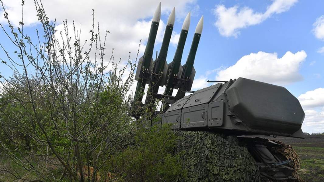 Зенитный ракетный комплекс «Бук-МЗ» Вооруженных сил России работает на Харьковском направлении специальной военной операции на Украине