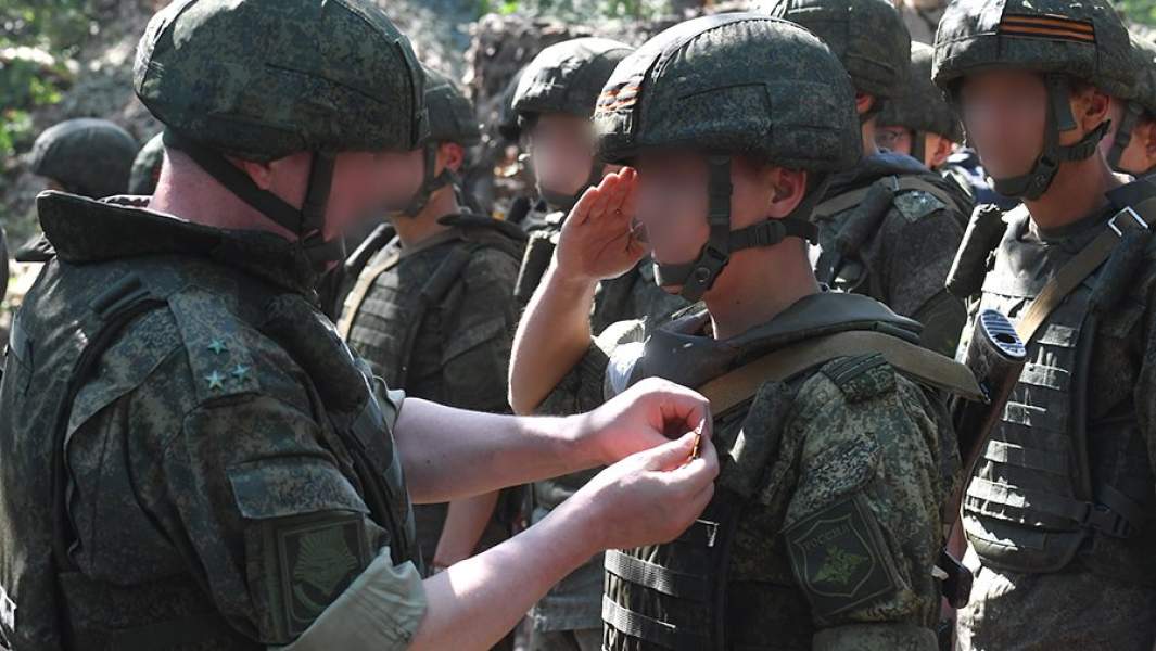 Награждение военнослужащих медалями «За боевые отличия» за проявленный героизм в ходе спецоперации на Украине