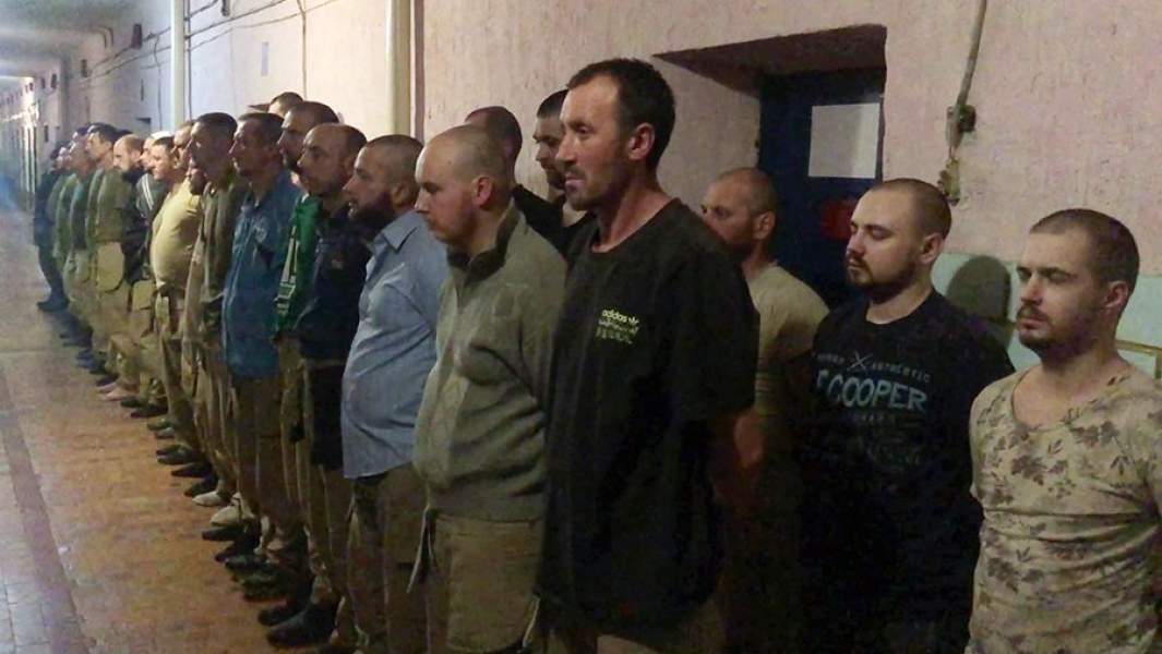 Сдавшиеся в плен бойцы ВСУ под Лисичанском