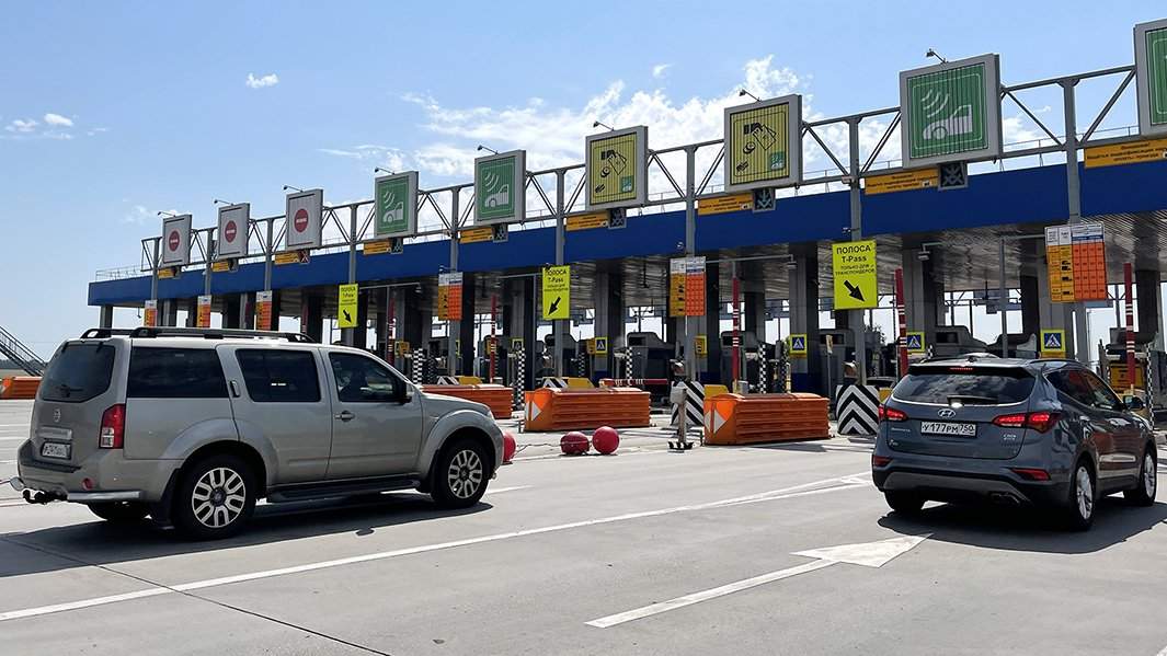 Въезд на платный участок трассы