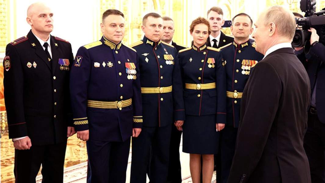 выпускники