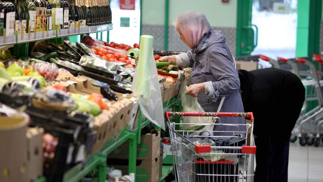 магазин продукты пожилая