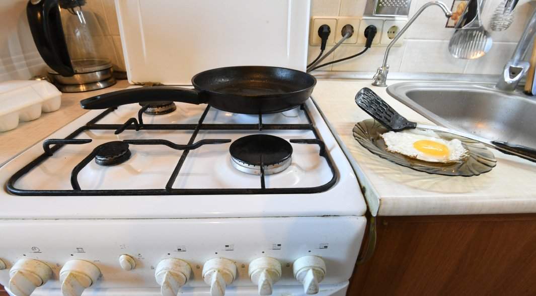 газовая плита на кухне