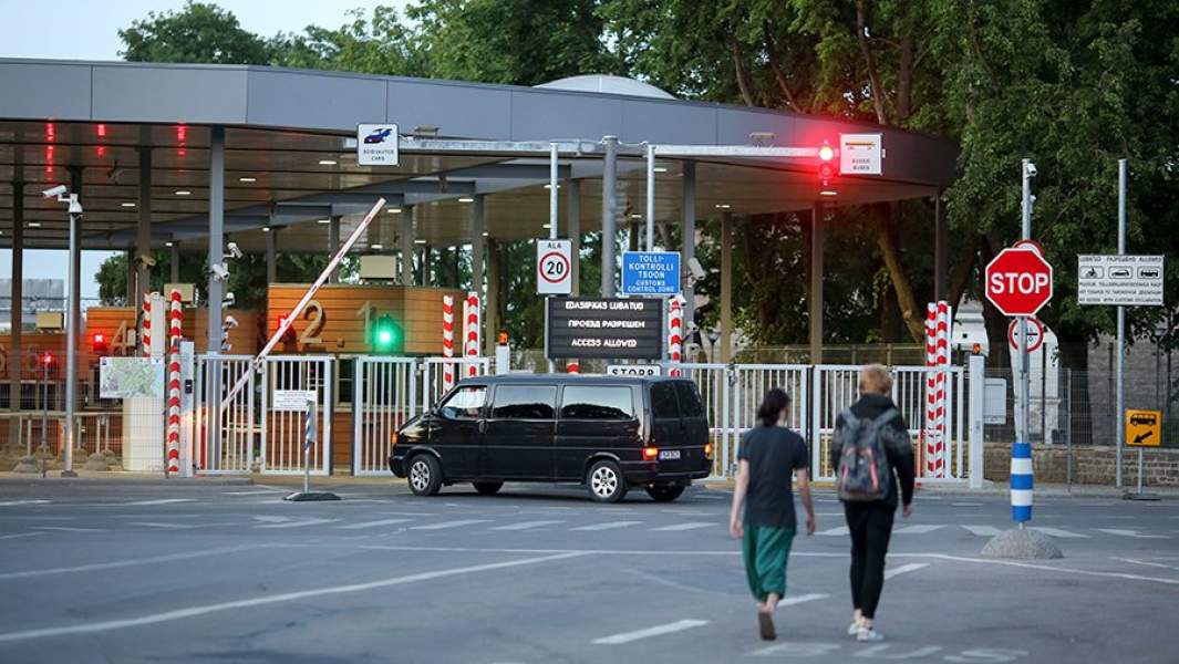 Пограничный пункт перехода «Нарва» на российско-эстонской границе